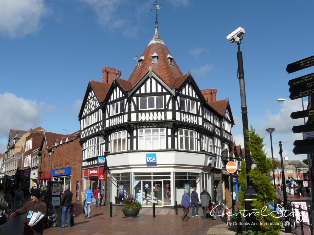 The Lower Gathering - Town Centre - Sleeps Up To 10 Wrexham Exterior foto